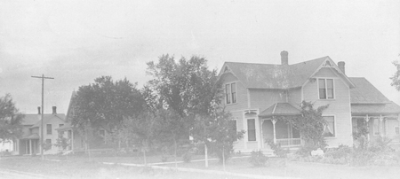 1911 310 West Clark Street